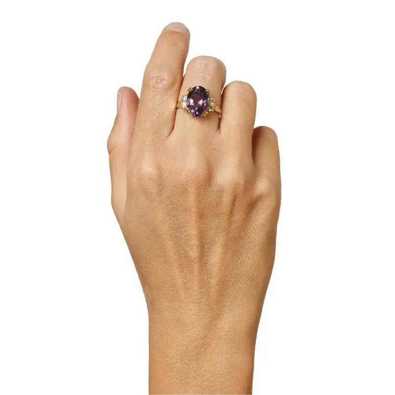 Złoty pierścionek z ametystem i szafirami